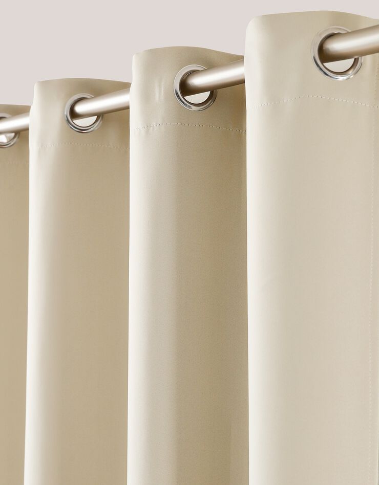 Rideau occultant uni satiné finition oeillets (beige)