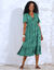 Robe longue volantée, décolleté macramé (turquoise)