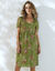 Robe courte imprimé floral, voile fils brillants (kaki / rose)