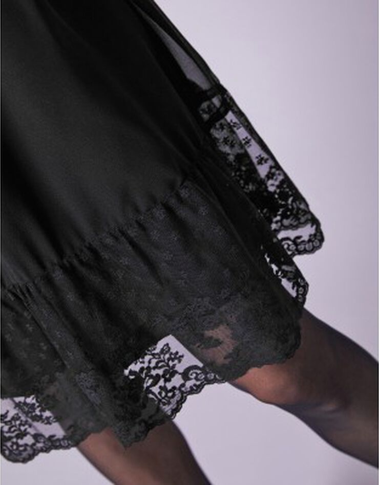 Robe dentelle manches 3/4 (noir) Robe dentelle manches 3/4 (noir)