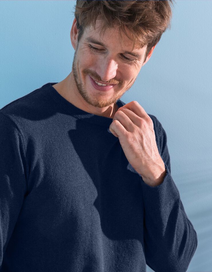 Pull uni col rond (marine) Pull uni col rond (marine)