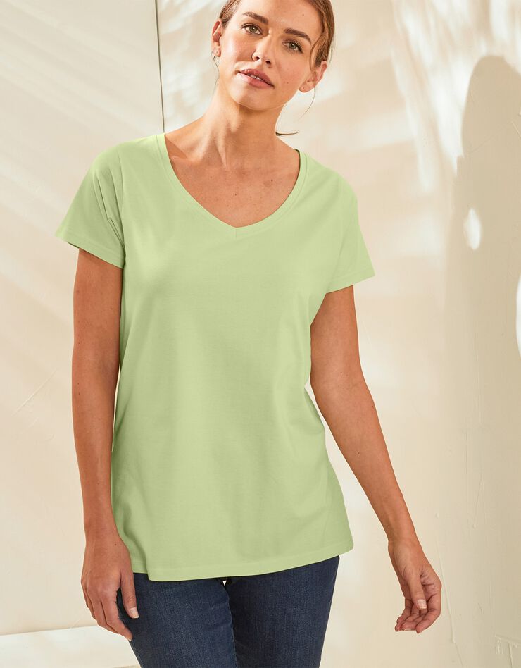 Tee-shirt col V uni manches courtes coton (anis) Tee-shirt col V uni manches courtes coton (anis)