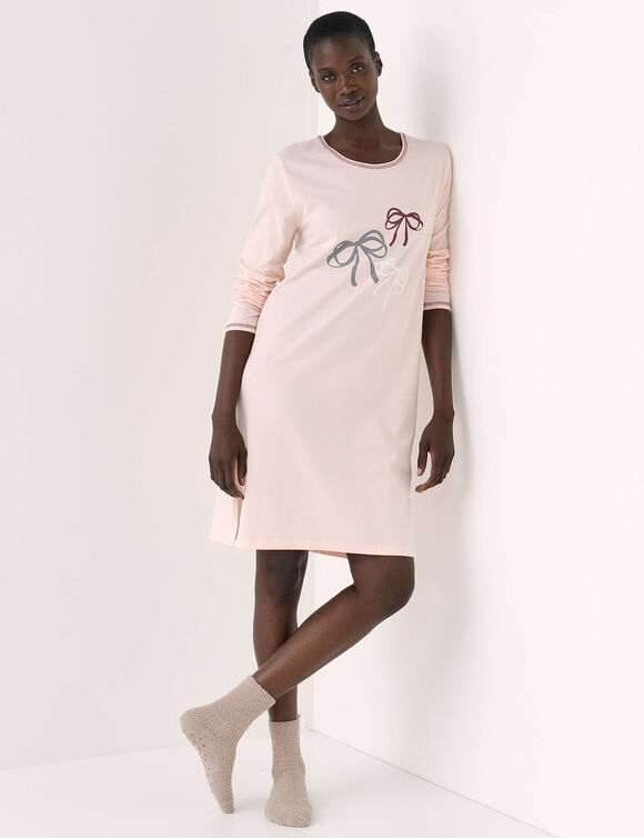 Chemise de nuit manches longues motif noeuds  (rose p&acirc;le)