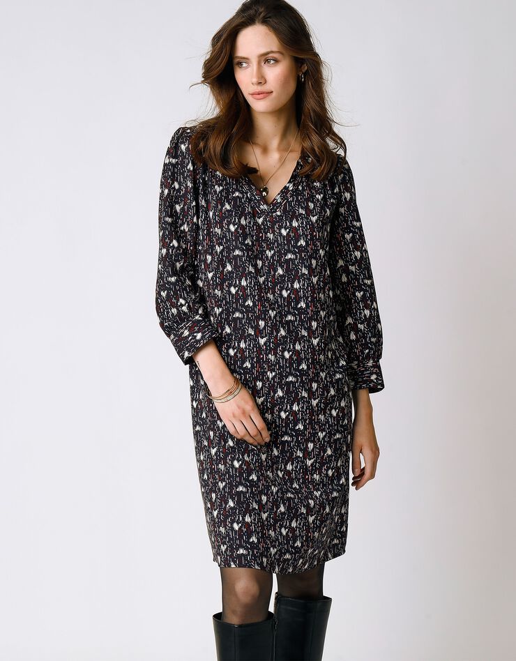 Robe housse imprimée détails matelassés, crêpe (indigo / écru) Robe housse imprimée détails matelassés, crêpe (indigo / écru)