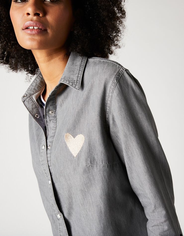 Chemise jean brodé coeur (gris) Chemise jean brodé coeur (gris)