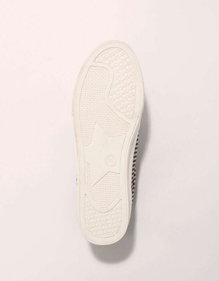 Tennis scratchées bimatière - motifs carreaux (noir)