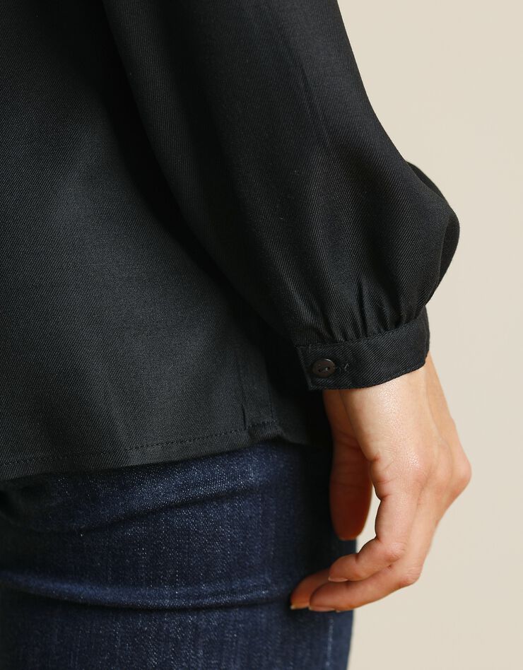Blouse boutonnée twill et macramé (noir) Blouse boutonnée twill et macramé (noir)