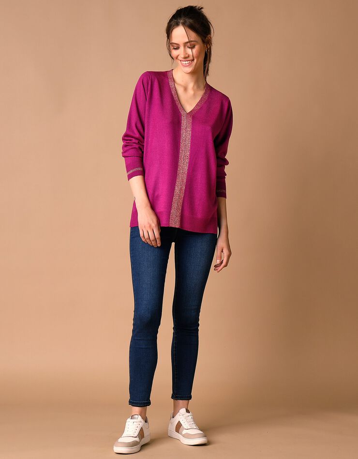 Pull col V toucher cachemire détails brillants (violine) Pull col V toucher cachemire détails brillants (violine)