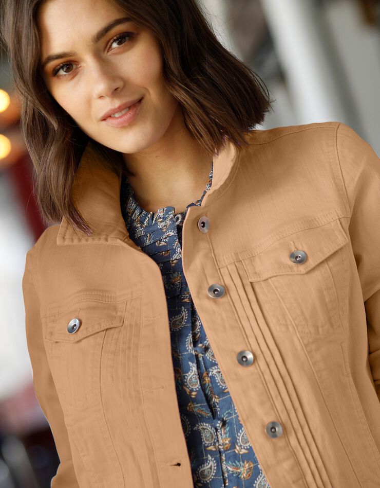 Veste boutonnée plis fantaisie (caramel) Veste boutonnée plis fantaisie (caramel)