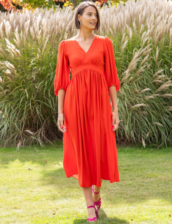 Robe longue fluide col V, unie (corail)