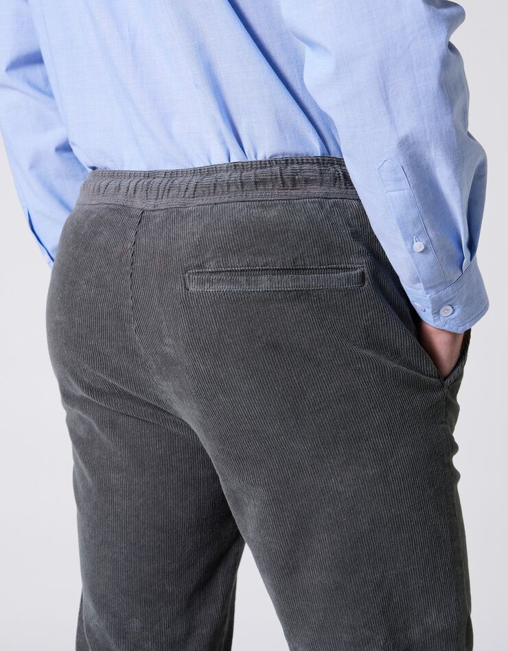 Pantalon en velours fines côtes taille élastiquée (vert grisé)