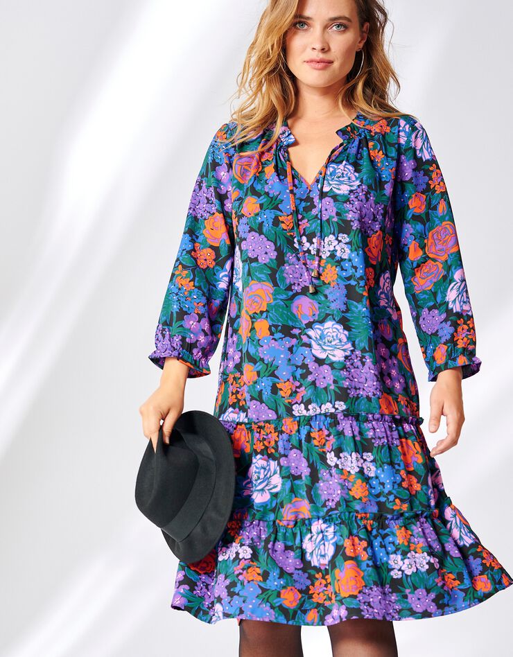Robe volantée imprimée (noir / violet) Robe volantée imprimée (noir / violet)