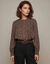 Chemisier imprim&eacute; l&eacute;opard, d&eacute;tails de smocks (caramel / bleu)