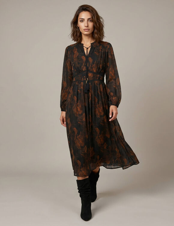 Robe longue col montant, cr&eacute;pon imprim&eacute; python (noir)