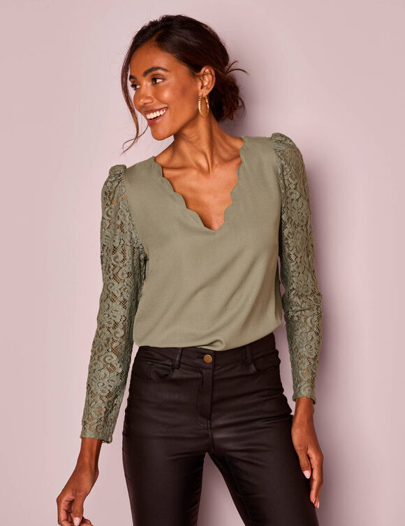 Blouse décolleté festonné dos, manches dentelle (bronze)