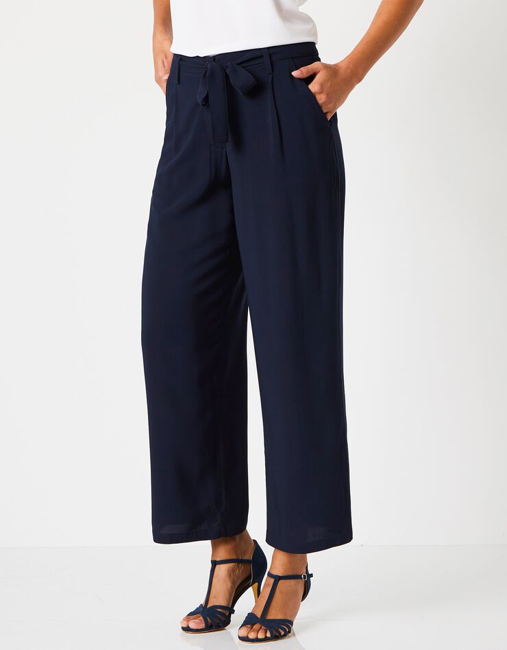 Pantalon ceinturé coupe large fluide (marine) Pantalon ceinturé coupe large fluide (marine)