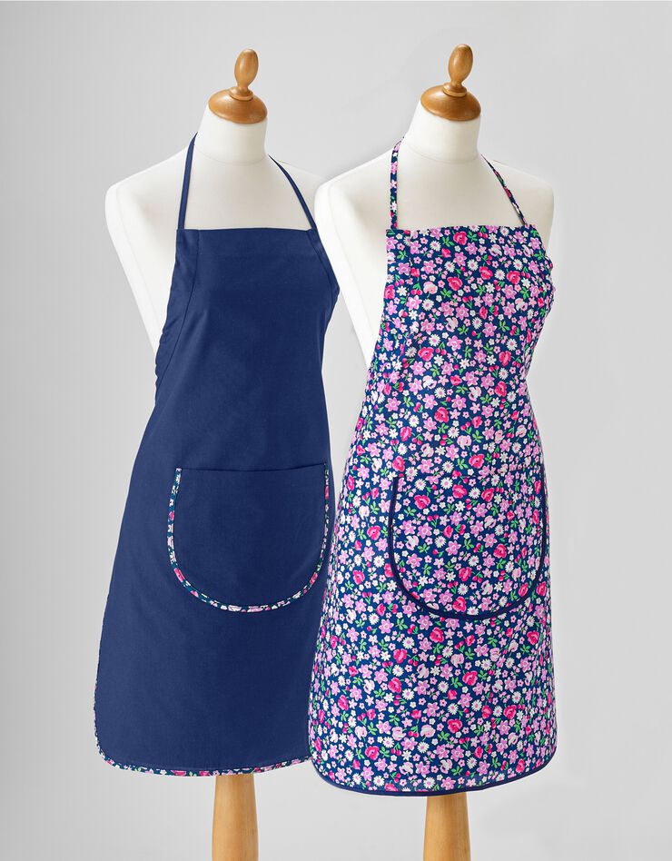 Tablier cuisine forme bavette - 1 imprimé + 1 uni (marine) Tablier cuisine forme bavette - 1 imprimé + 1 uni (marine)