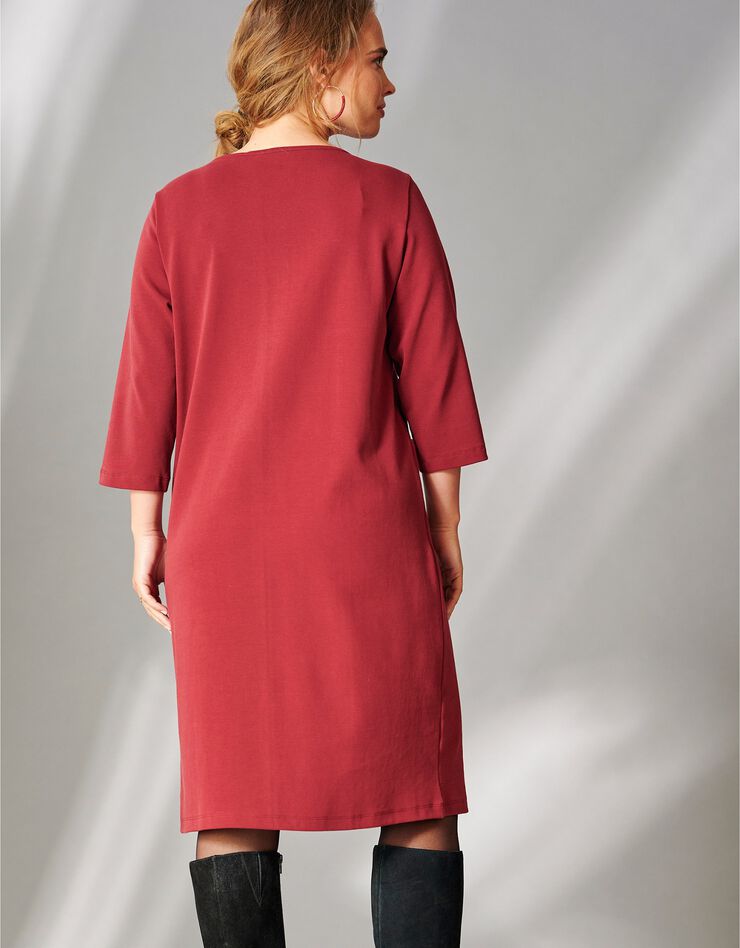 Robe manches 3/4 avec décolleté goutte (rouge foncé) Robe manches 3/4 avec décolleté goutte (rouge foncé)