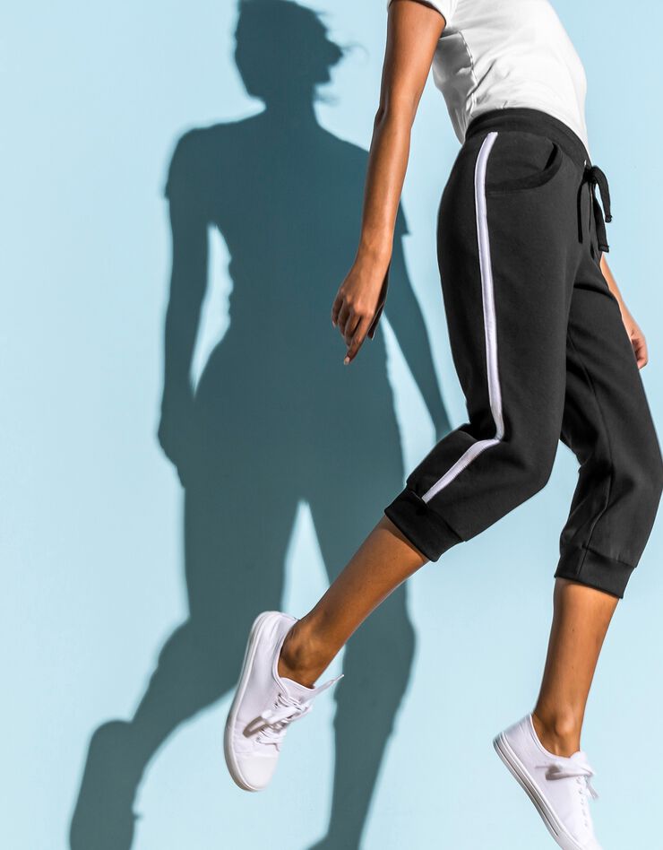 Pantacourt jogging bicolore (noir / blanc)