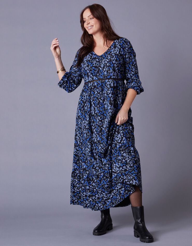 Robe longue volantée imprimée (noir / bleu dur) Robe longue volantée imprimée (noir / bleu dur)