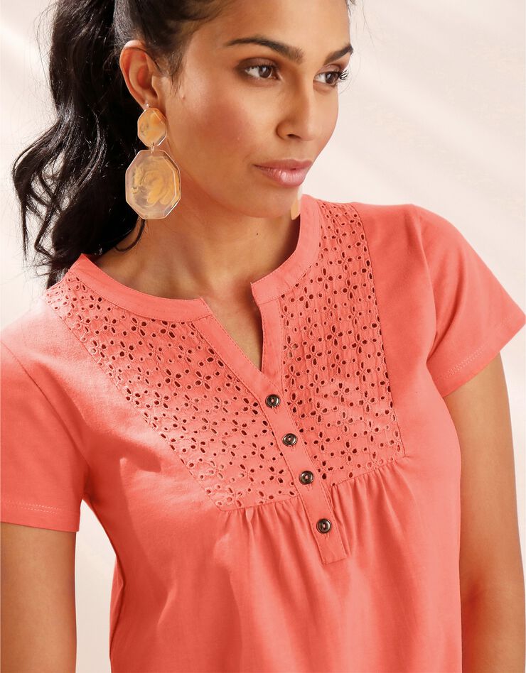 Tee-shirt boutonné broderie anglaise (pêche)