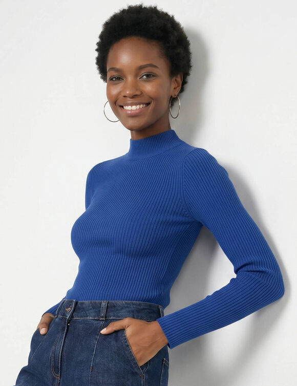 Pull col montant long, maille c&ocirc;tel&eacute;e (bleu vif)