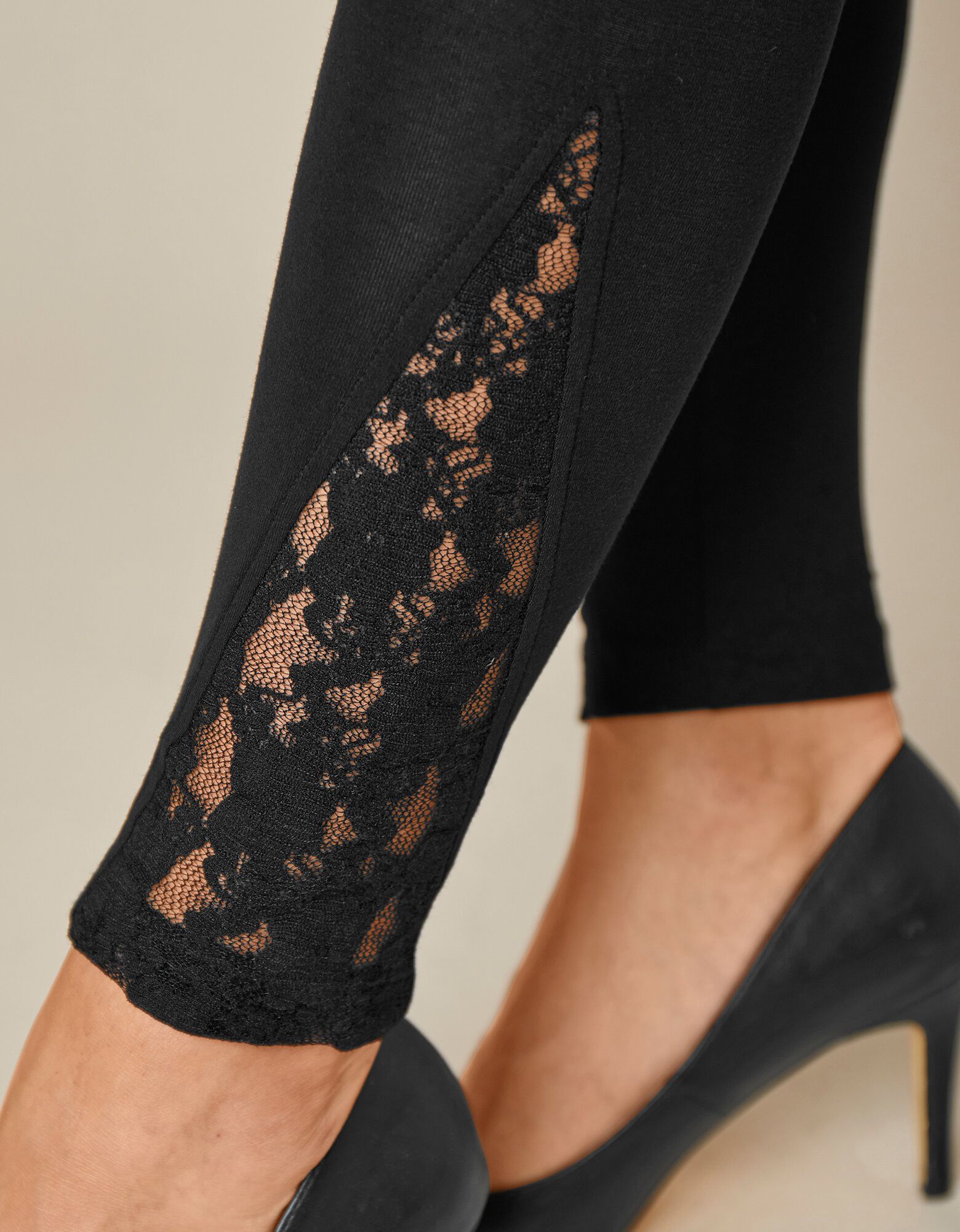 legging-base-dentelle-taille-lastiqu-e-noir-blancheporte