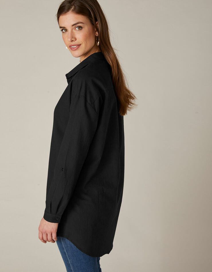 Chemise longue unie boutonnée (noir) Chemise longue unie boutonnée (noir)