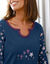 Chemise de nuit imprim&eacute;e fleurs - manches longues (marine)