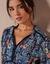 Robe longue imprimé floral finition macramé (marine / bleu)