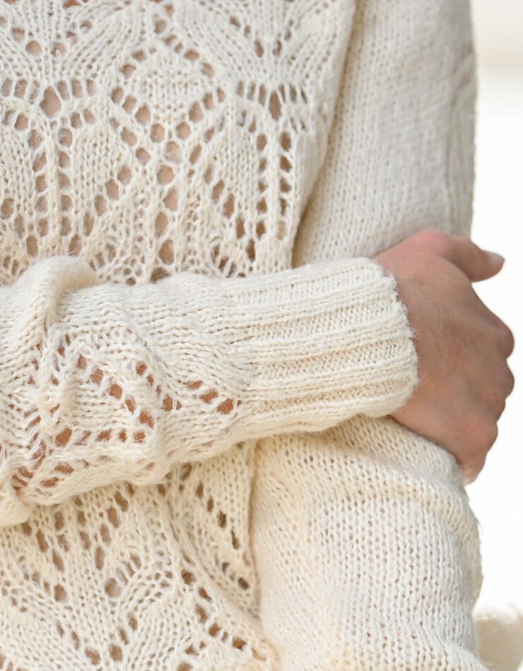 Pull ajouré épaules froncées (écru) Pull ajouré épaules froncées (écru)