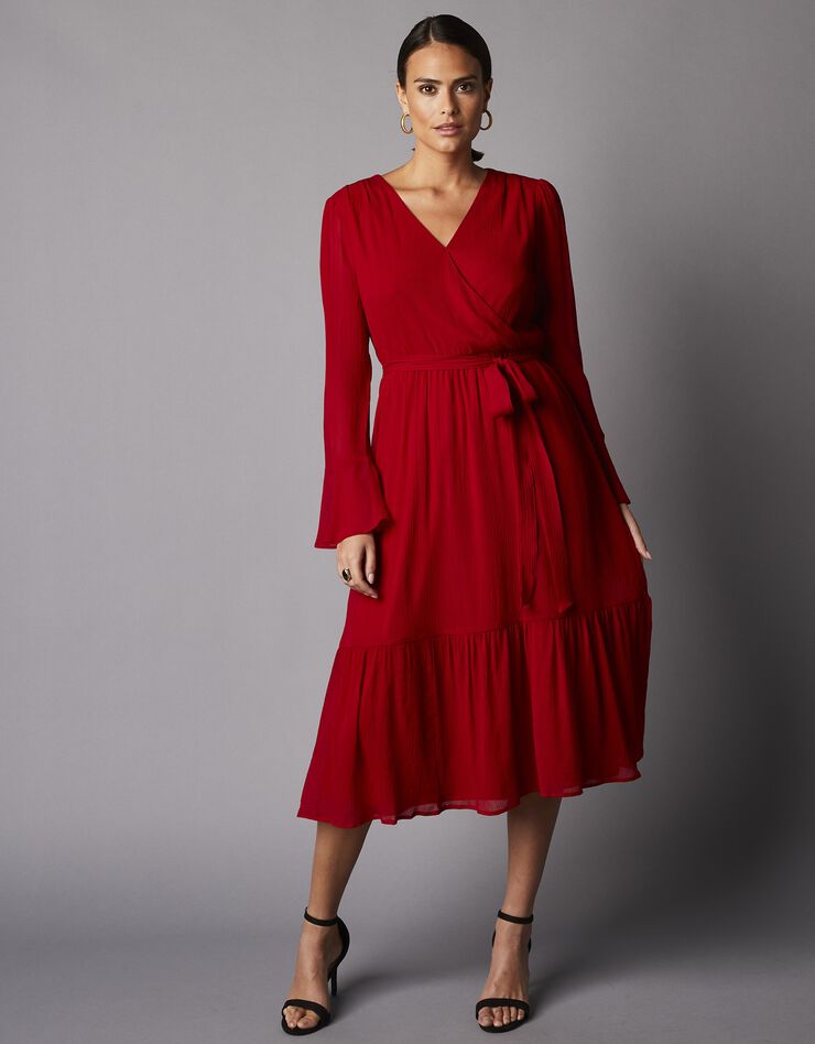 Robe longue volantée manches longues, en voile créponné (rouge)