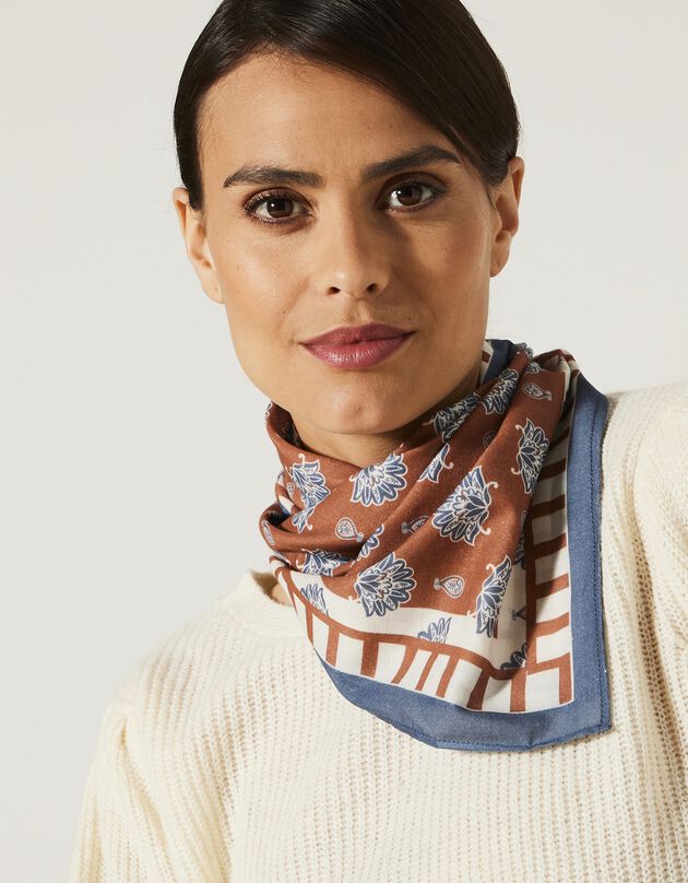 Foulard fabriqué en France imprimé motifs indiens, 70 x 70 cm - coton (chocolat / bleu)