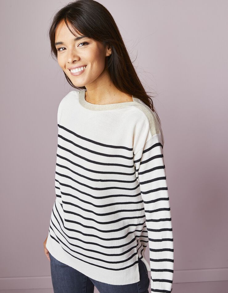 Pull rayé détails brillants, toucher cachemire (écru / noir) Pull rayé détails brillants, toucher cachemire (écru / noir)