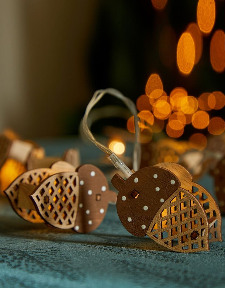 Guirlande lumineuse glands à leds (bois) Guirlande lumineuse glands à leds (bois)