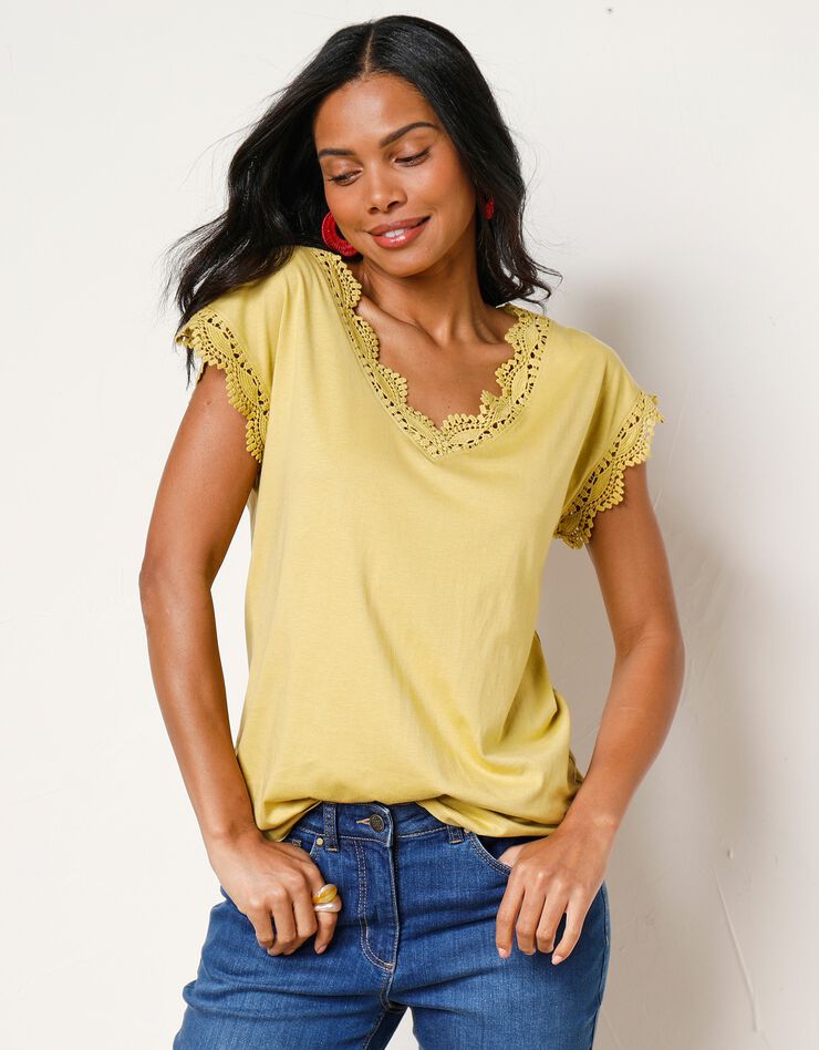 Tee-shirt uni col V macramé (tilleul) Tee-shirt uni col V macramé (tilleul)