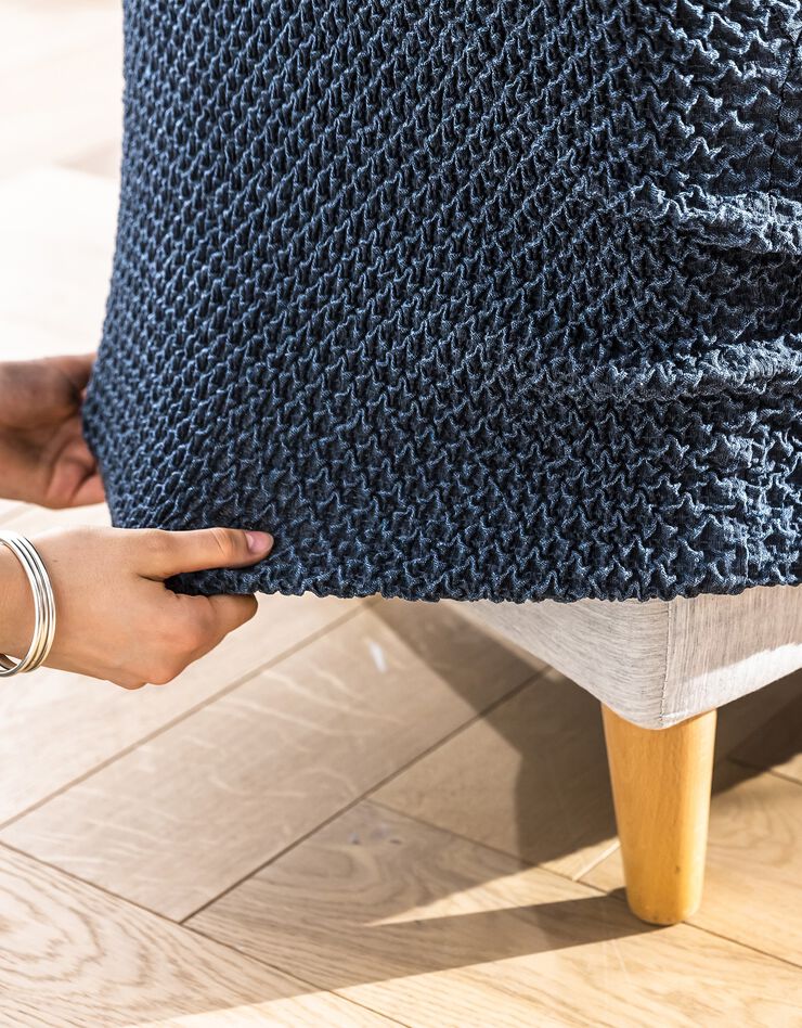 Housse texturée bi-extensible spéciale canapé fauteuil à accoudoirs (bleu)
