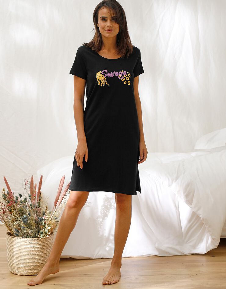 Chemise de nuit courte à manches courtes, imprimé savage* (noir) Chemise de nuit courte à manches courtes, imprimé savage* (noir)