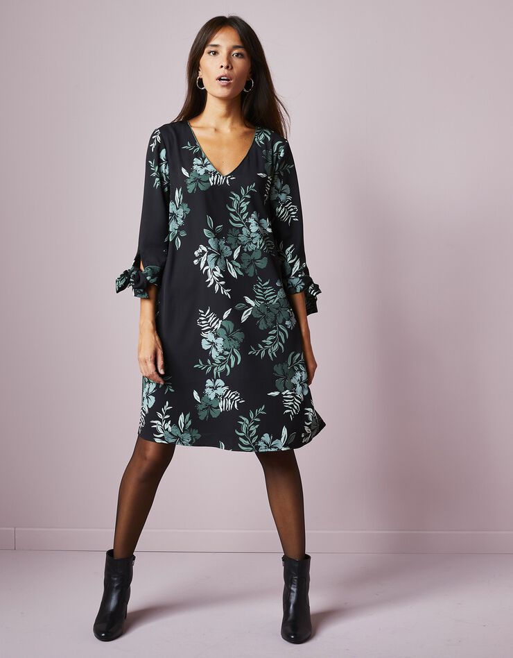 Robe évasée biais contrastés imprimé floral (noir / kaki) Robe évasée biais contrastés imprimé floral (noir / kaki)