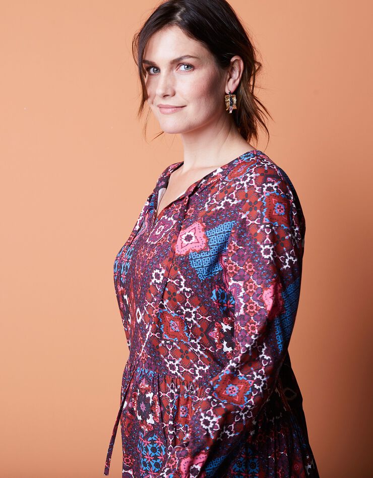 Robe longue imprimé patchwork – manches longues (terracotta / bleu) Robe longue imprimé patchwork – manches longues (terracotta / bleu)