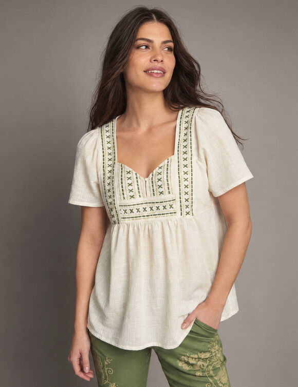 Blouse &agrave; plastron brod&eacute;e, manches papillon (&eacute;cru / bronze)