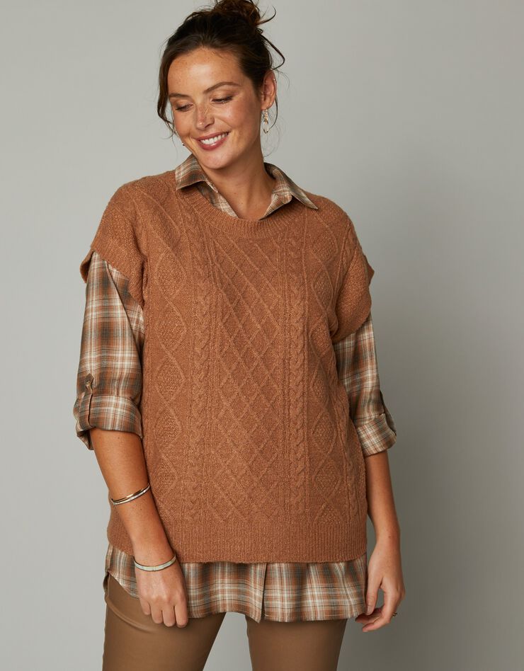 Pull torsadé sans manches, épaules tombantes (caramel)