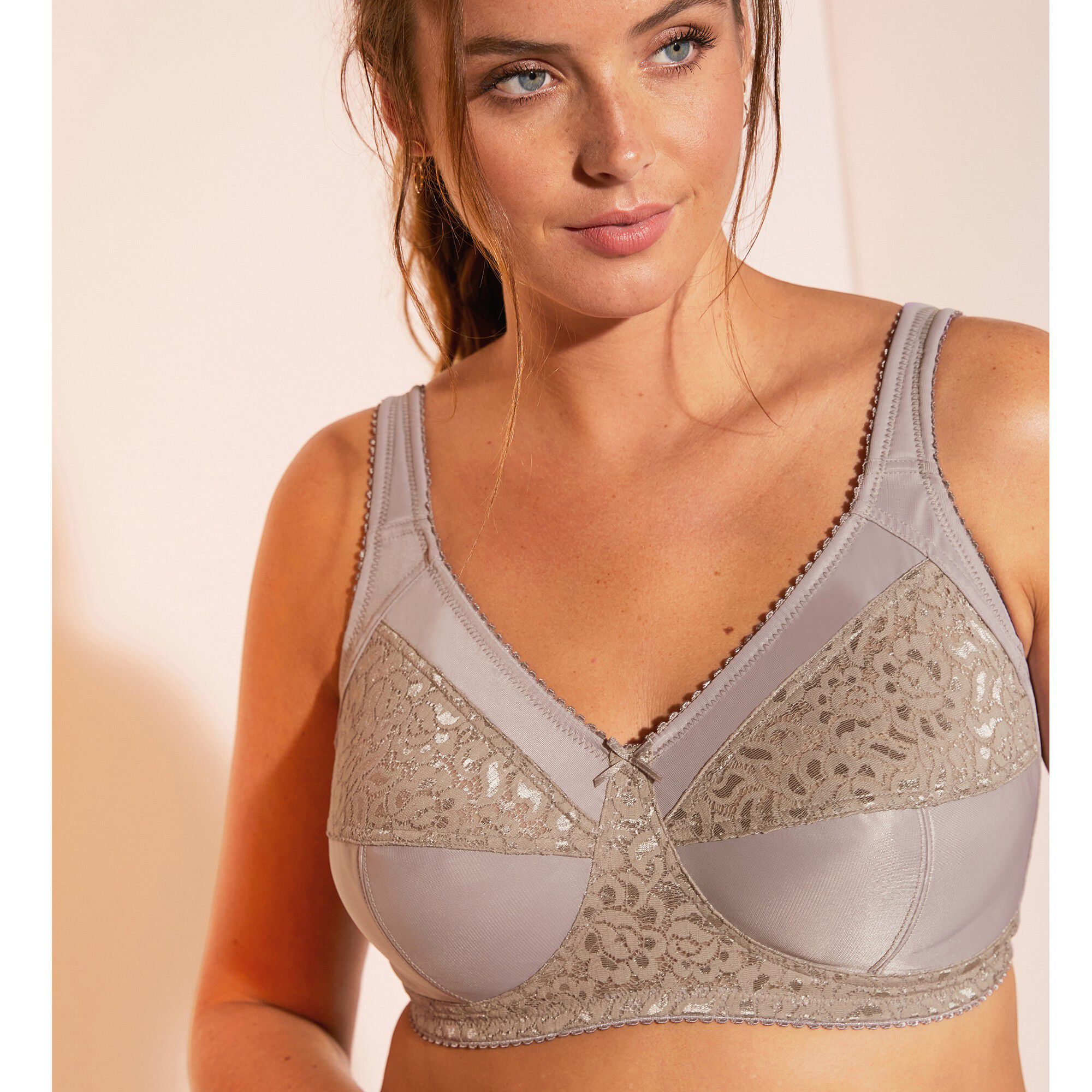 Soutien-Gorge FirmLift Sans Armatures - Grand Maintien Poitrine - Confort Quotidien Invisible - Tissu Respirant - 4