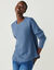 Pull &eacute;vas&eacute; col rond &agrave; c&ocirc;tes en biais, maille anglaise (bleu denim)