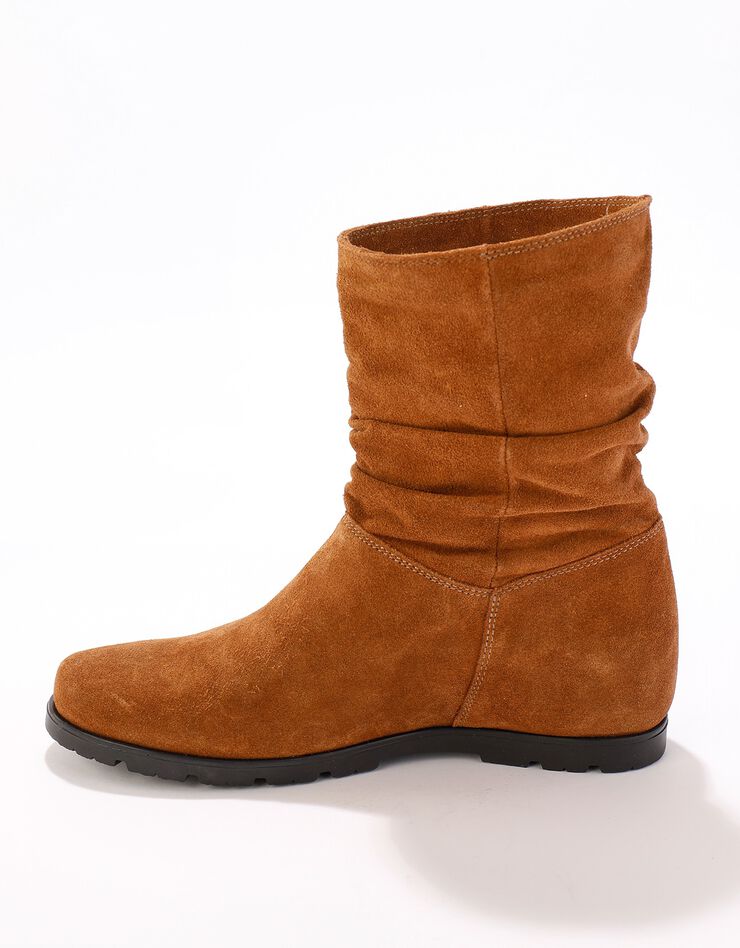 Bottes plissées mi-hautes en daim avec semelle compensée invisible - marron (caramel) Bottes plissées mi-hautes en daim avec semelle compensée invisible - marron (caramel)