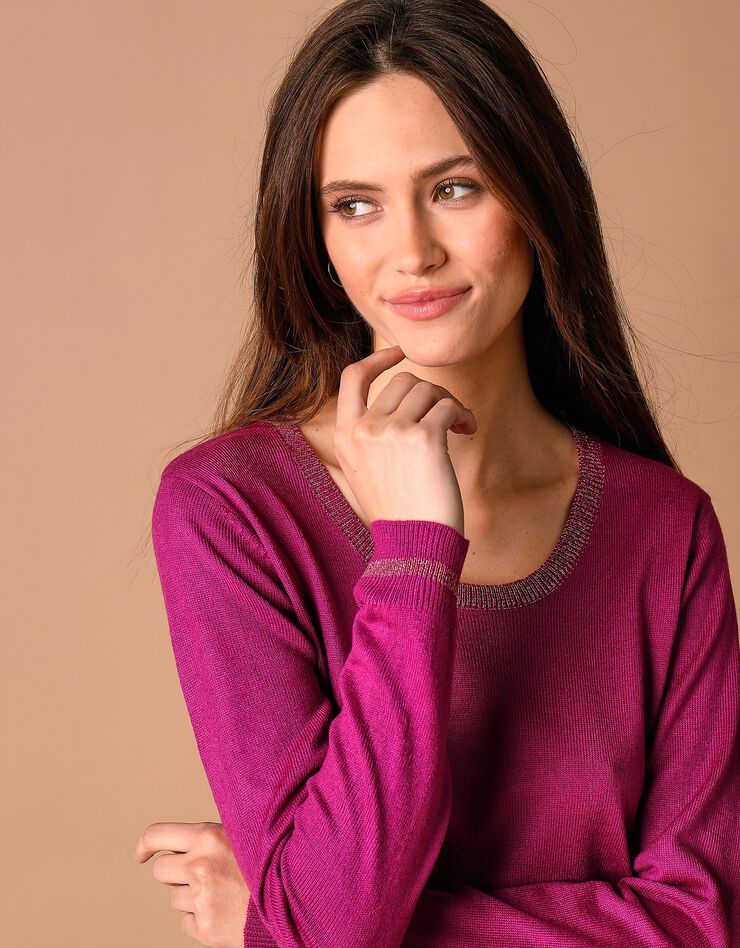 Pull col rond détails brillants, toucher cachemire (violine) Pull col rond détails brillants, toucher cachemire (violine)