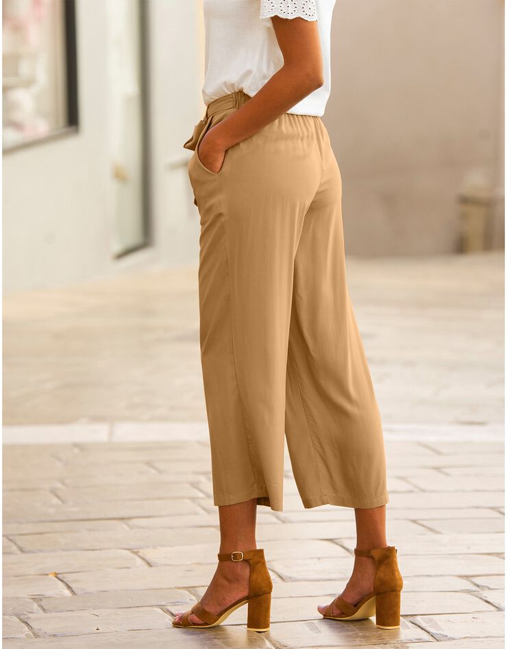 Pantalon raccourci fluide uni (havane) Pantalon raccourci fluide uni (havane)