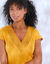 T-shirt forme "boîte" col V macramé, coton-lin (jaune)