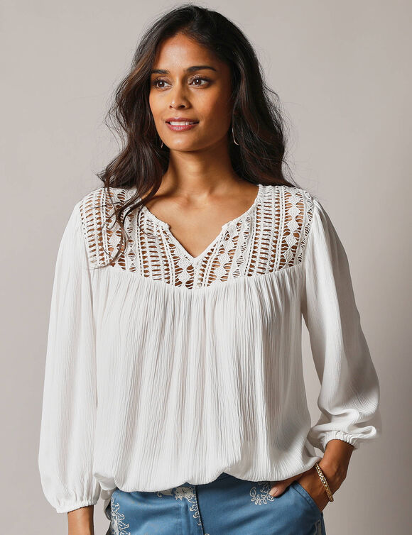 Blouse macram&eacute; manches 3/4 (&eacute;cru)