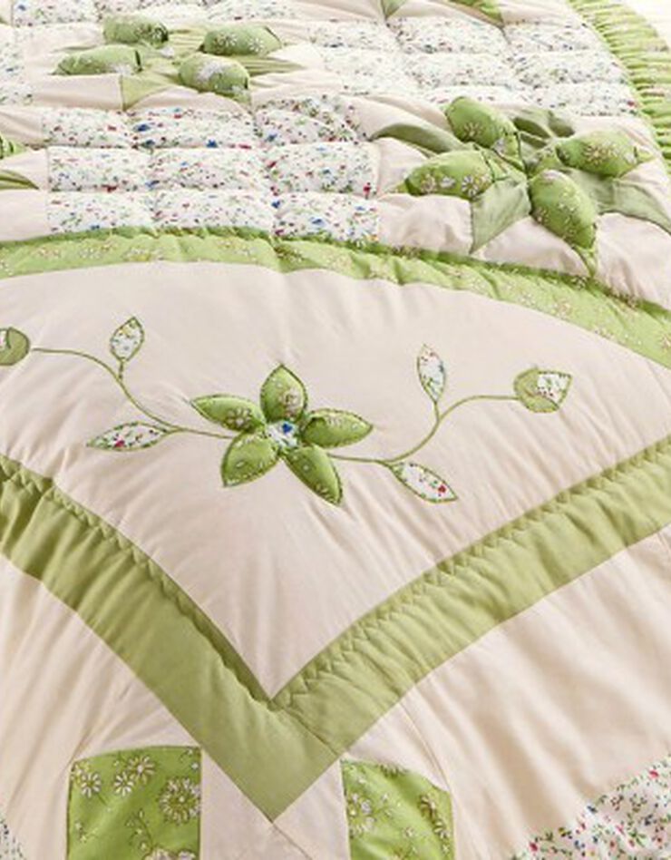 Couvre-lit patchwork imprimé fleurs (vert) Couvre-lit patchwork imprimé fleurs (vert)